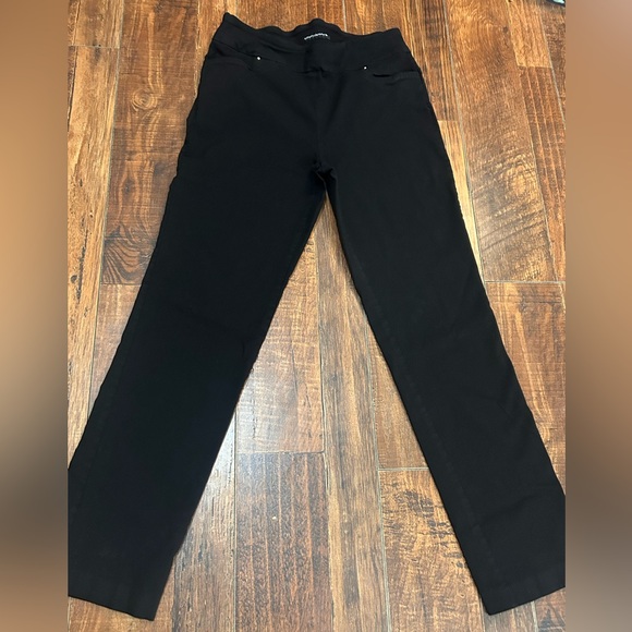 Counterpart Stretchy Skinny Casual Black Slacks with Gold Detailing on Pockets. - Picture 4 of 10